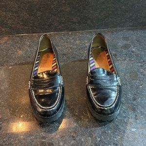 Ladies Sperry  Penny Loafer ..